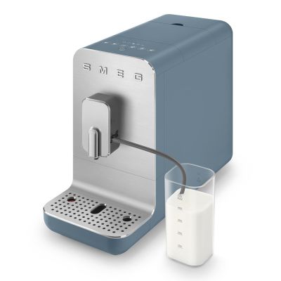 25. Smeg BCC13SBMEU Kaffeemaschine, vollautomatischer Espressoautomat, 1,4 l