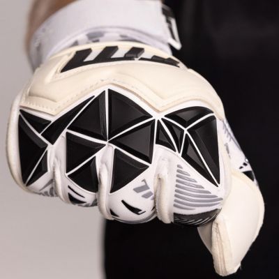6. FM Invictus X Pro S974877 Torwarthandschuhe