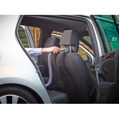 4. BLACK+DECKER ADV1200-XJ Autostaubsauger (12W; rot-grau)