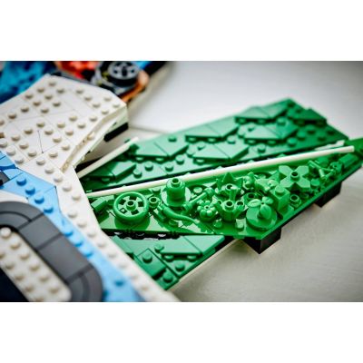 6. LEGO Editions 43018 – Lionel Messi: Teschen