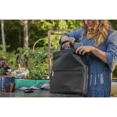 33. HP 14-Zoll Convertible Laptop-Rucksack/Tragetasche für 14-Zoll-Notebooks, Schwarz, 9C2H0AA