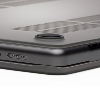 6. ZAGG Hardshell - Schutzhülle für MacBook Air 13" M2 (2022) / M3 (2024) / M4 (2025) (rauchfarben)
