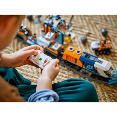 8. LEGO City 60470 Polar-Express der arktischen Entdecker