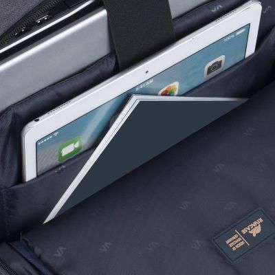 6. RIVACASE LAPTOP-RUCKSACK 15,6" REGENT, SCHWARZ, 17L, WASSERDICHTES MATERIAL, TASCHEN FÜR TABLET, SMARTPHONE, TRINKFLASCHE, ZUBEHÖR.