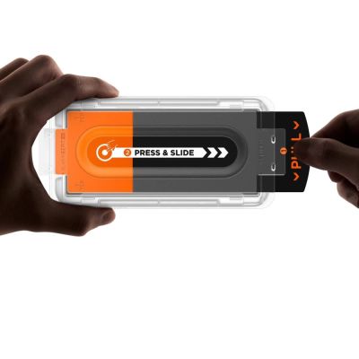 4. Spigen Glas.TR EZ Fit Pro HD Panzerglas für Samsung Galaxy Z Fold 7 - Transparent
