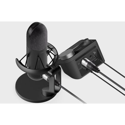 9. SteelSeries Alias Pro Mikrofon