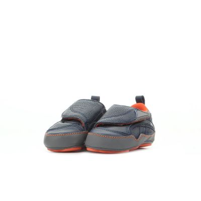 12. REEBOK ULTRA VERSAFLEX CRIB J19473