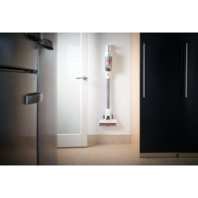 7. Black & Decker BHFEA515J Akku-Stielstaubsauger/Elektrobürsten-Staubsauger, beutellos, 0,5 l, orange/weiß, 1,5 Ah