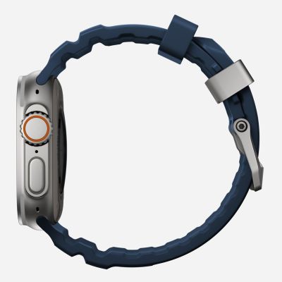 9. Nomad Rocky Point Armband aus Naturleder und Titan