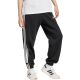 14. adidas Essentials 3-Streifen Fleece Loose-Fit Hose W JE1276