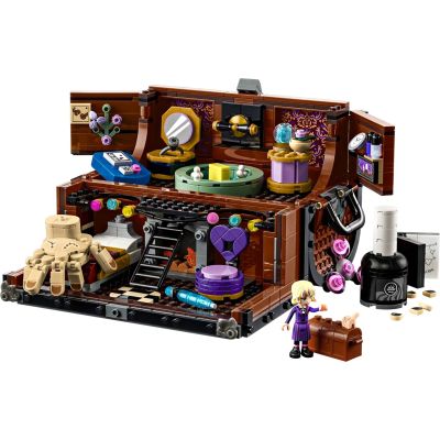 3. LEGO 76785 Mittwoch – Hands Wohnung