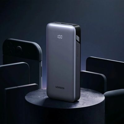 4. Ugreen Nexode Powerbank 10000mAh 30W USB-A 2xUSB-C - Grau