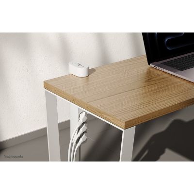 11. Neomounts DS22-840WH6 1,4 m 3-fach Steckdosenverteiler, weiß für den Innenbereich