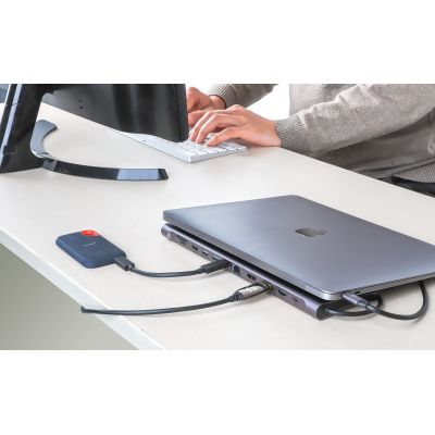 10. MANHATTAN 12-in-1 4K Dockingstation 1xHDMI 2xDP 3xUSB-A