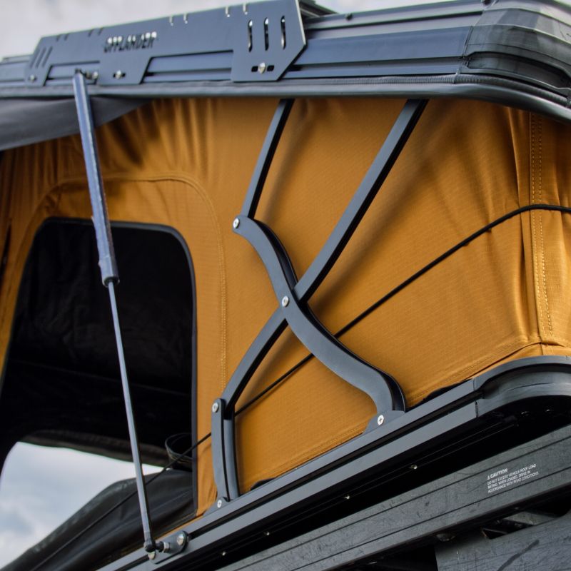 17. OFFLANDER DACHZELT TOMAHAK 3.1