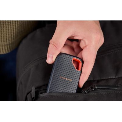 4. SanDisk Extreme Portable SSD (V3) 4 TB USB Typ-C USB 3.2 Gen 2x2 Rot, Blau