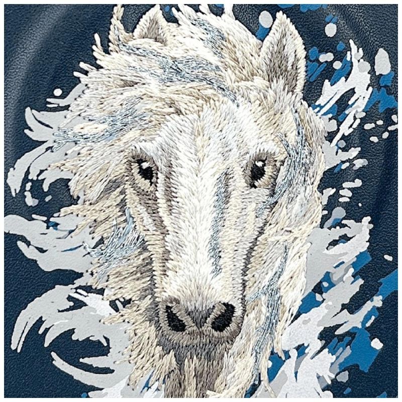 6. Nimmy the Horse MagSafe Hülle für iPhone 17 Pro Max – Marineblau
