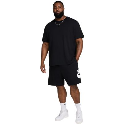6. Nike Club Herrenshorts Schwarz FQ4950 010