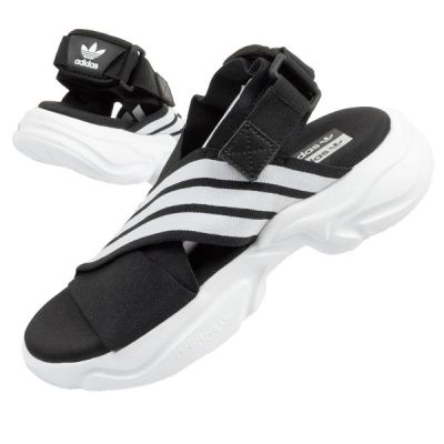 2. Adidas Magmur Sandale W EF5863