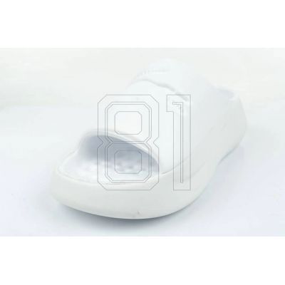 4. Lacoste Serve Slide W 0421G Flip-Flops