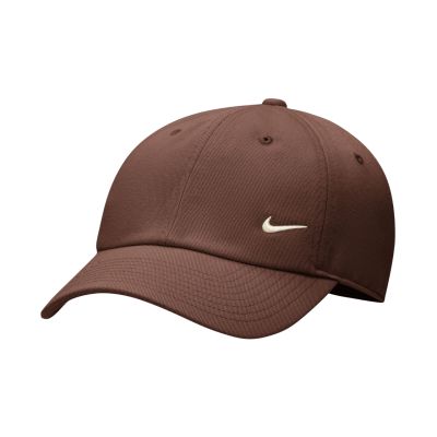 8. Nike Club Cap Braun FZ5698 265