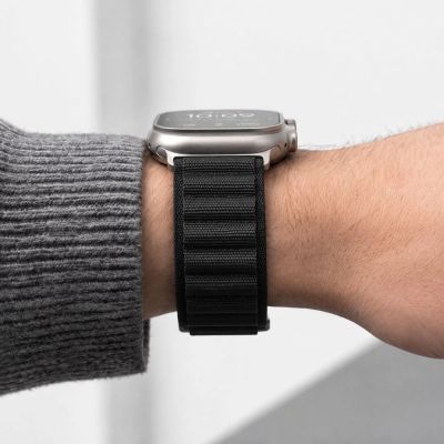 6. Tech-Protect Nylon Pro Armband für Apple Watch 44 / 45 / 46 / 49 mm – Schwarz