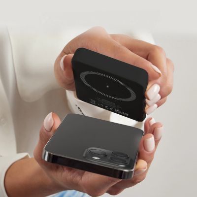 6. SBS TEBB5000MAG1CK kabellose Powerbank 5000 mAh USB-C, MagSafe kompatibel – Schwarz