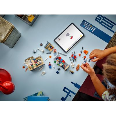 9. LEGO Marvel Super Heroes 76317 – Peter Parkers Wohnung