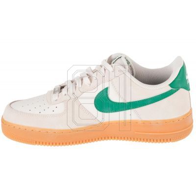 2. Nike Air Force 1 07 LV8 M FQ8714-001 Schuhe