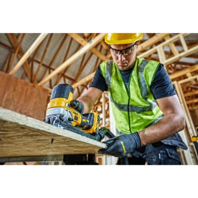6. DEWALT DCS335N-XJ Stichsäge