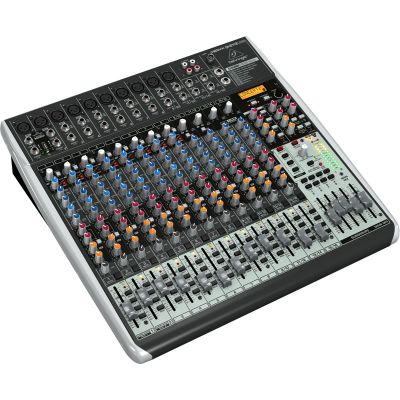 2. Behringer QX2442USB Audiomixer mit 24 Kanälen.