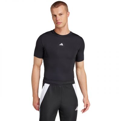 2. Adidas Techfit Kurzarm-T-Shirt M JP4674