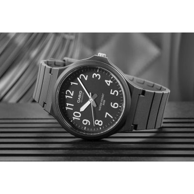 6. Herrenuhr CASIO MW-240-1BVDF + Box