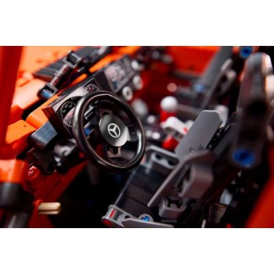 25. LEGO Technic 42177 Mercedes-Benz G 500 PROFESSIONAL Linie