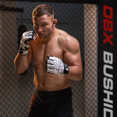 14. MMAM-Handschuhe – Japan – Valor-Serie