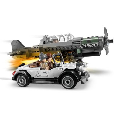 4. LEGO INDIANA JONES 77012 JAGDFLUGZEUG-VERFOLGUNGSJAGD