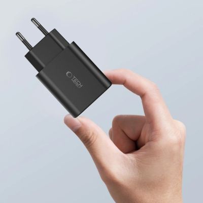 5. Tech-Protect NC30W Netzwerkladegerät 2x USB-C PD 30W / USB-A QC 3.0 - Schwarz