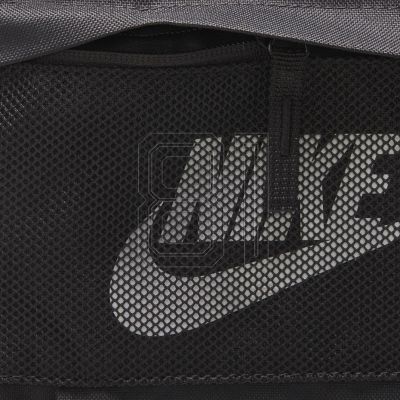 7. Nike Elemental Rucksack DD0562 010