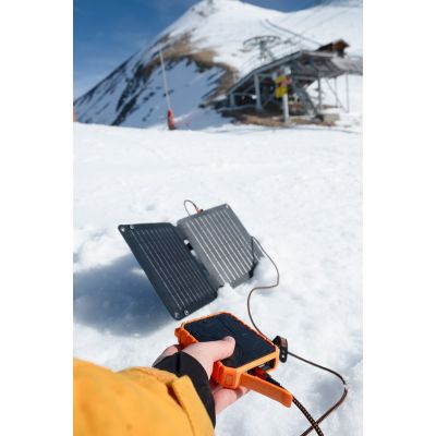 13. Xtorm XR2S14 Universelles Solar-Ladegerät für Mobilgeräte, Schwarz, für den Außenbereich
