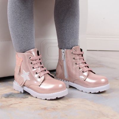 8. Glänzende isolierte Stiefeletten Potocki W WOL121B