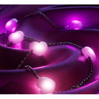 7. Twinkly Candies – 100 RGB-LED-Kerzenlichter, grünes Kabel, USB-C