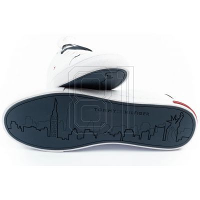 9. Tommy Hilfiger Essential M Schuhe FM0FM04047YBR