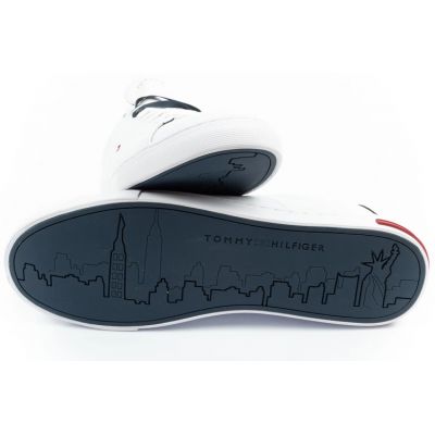 9. Tommy Hilfiger Essential M Schuhe FM0FM04047YBR