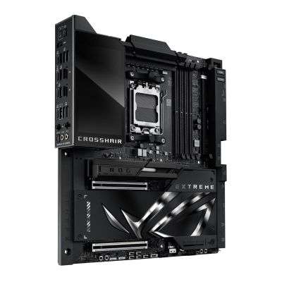 25. ASUS ROG CROSSHAIR X870E EXTREME Mainboard