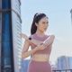9. Uniq Revix Armband für Apple Watch 1/2/3/4/5/6/7/8/SE/SE2/Ultra 42/44/45/49 mm – lila-weiß