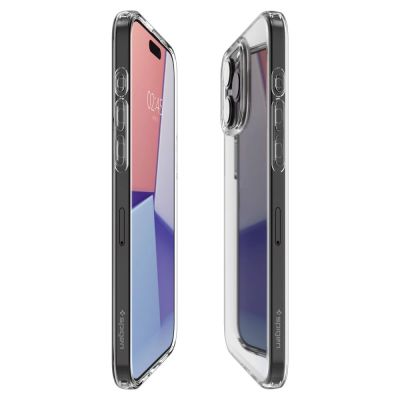 9. Spigen Liquid Crystal Hülle für iPhone 15 Pro – transparent