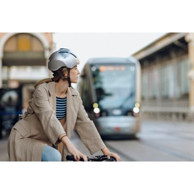 7. HJC CALIDO PLUS Silberner Fahrradhelm PERLGRAU-SILBER rM