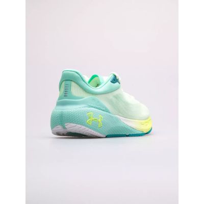 5. UNDER ARMOUR Machina Breeze 3026264-100 Damenschuhe