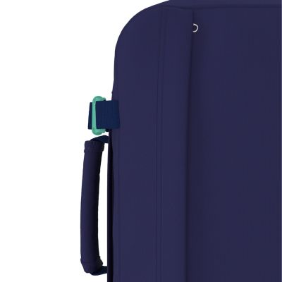 8. Kabinen-Reiserucksack für Wizz Air und Ryanair CabinZero Classic Mini 2-in-1 28 l Deep Ocean – CZ082305