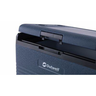 4. Outwell Arctic Chill 50 Reisekühlbox 45,3 l, elektrisch, Schwarz, Blau